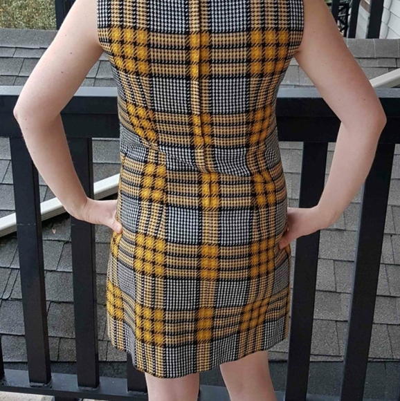 🌟Host Pick🌟 60's Mod Tweed Houndstooth Dress - Picture 5 of 7